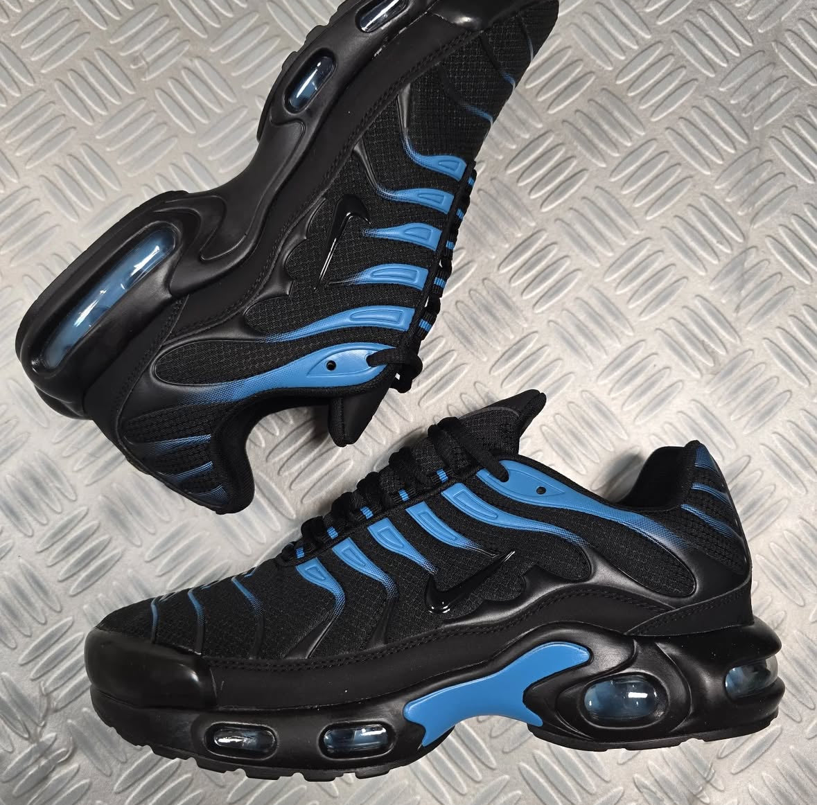 Nike Tuned 1 Sky
