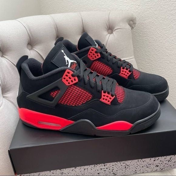 Jordan 4 Thunder
