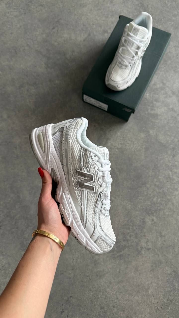 New balance 740