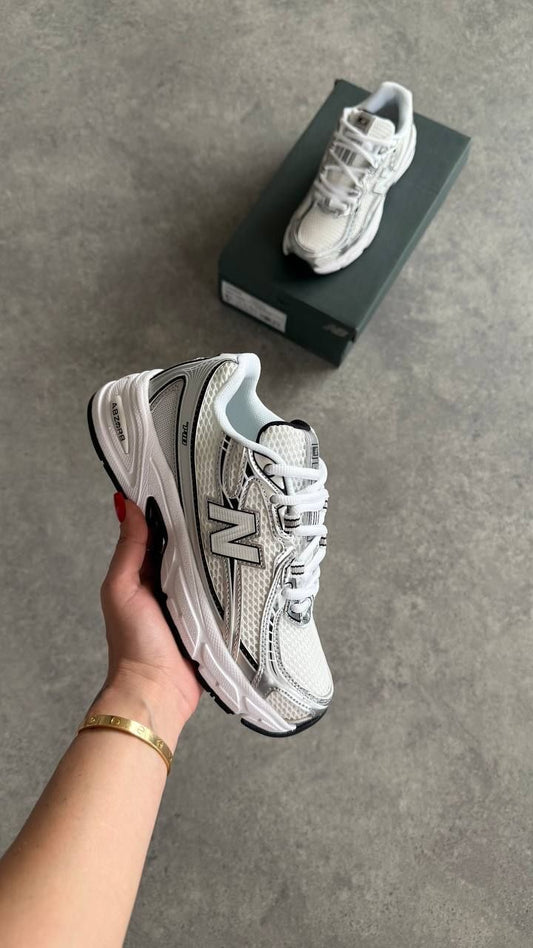 New balance 740
